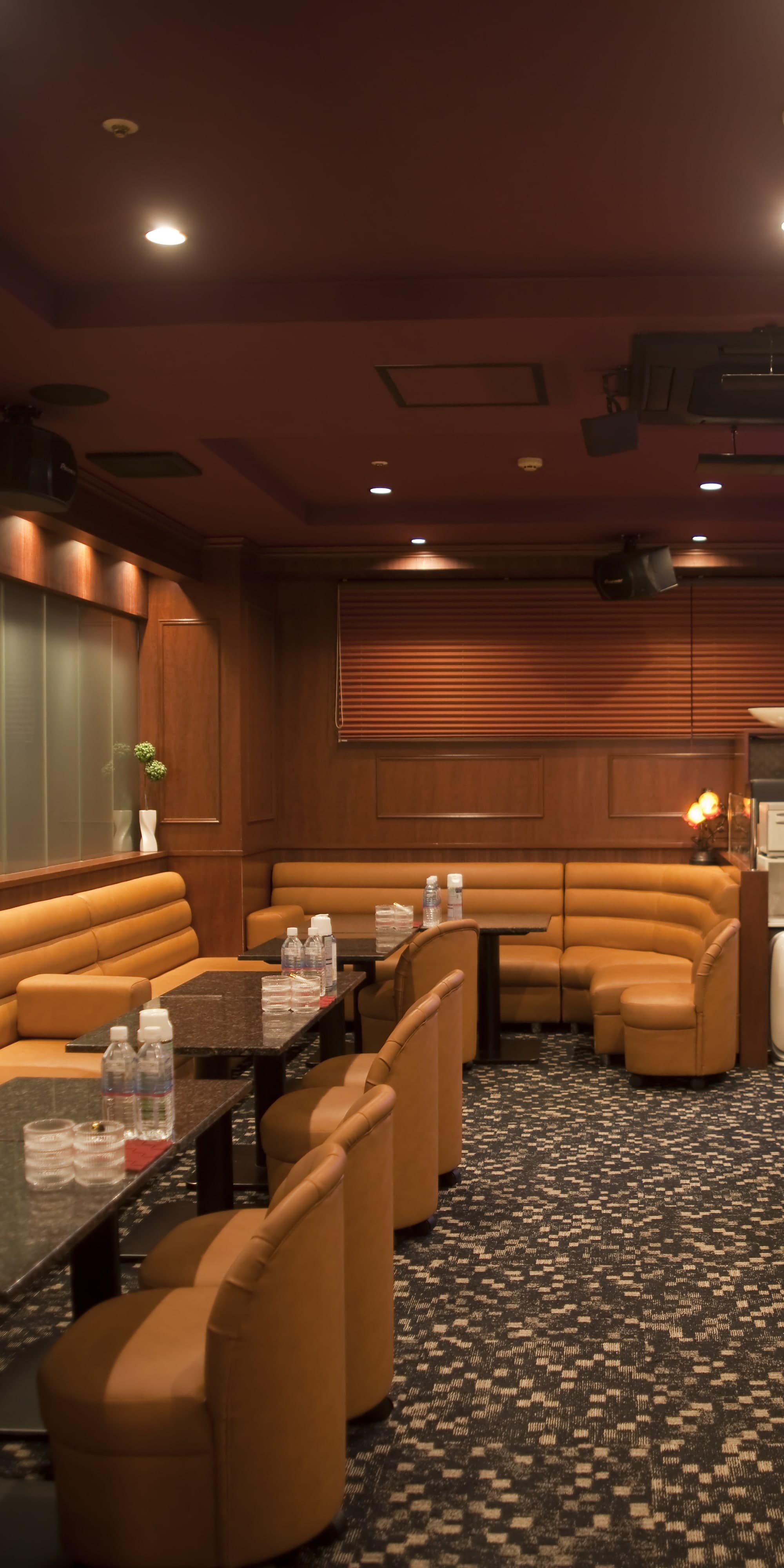 中洲カラオケ、ニュークラブ